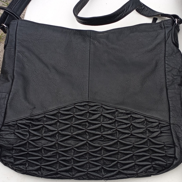 Day and Mood Isa Hobo Bag - Picture 1 of 2